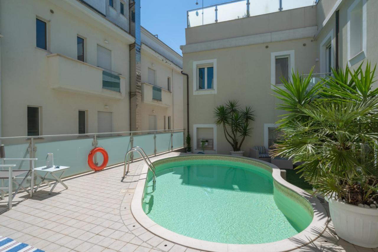 Residence Capitol Cattolica Exterior photo