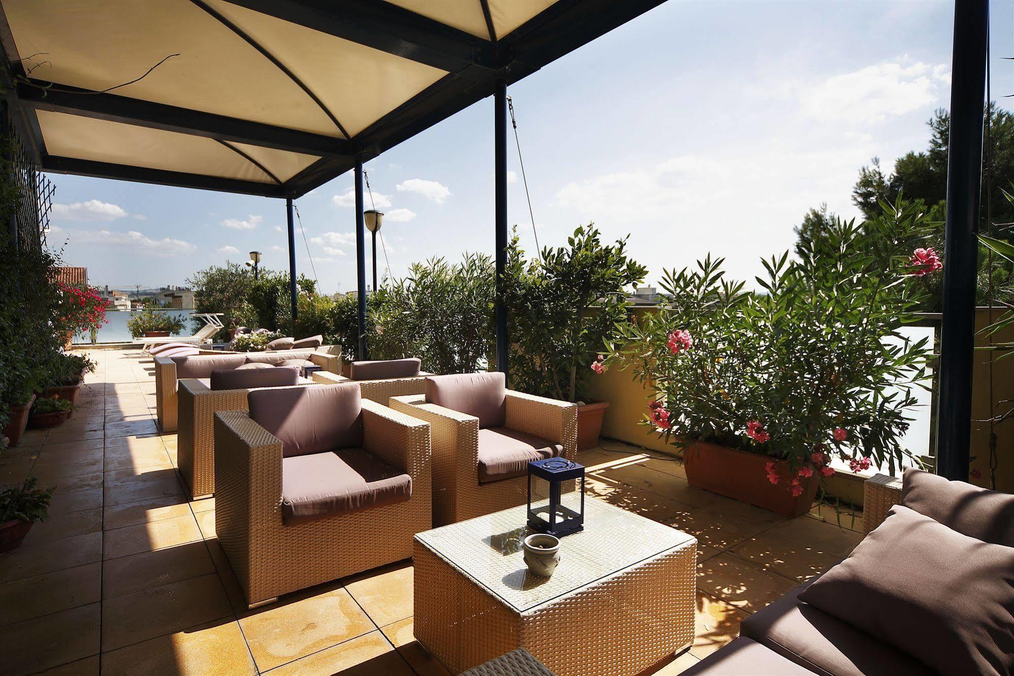 Residence Capitol Cattolica Exterior photo